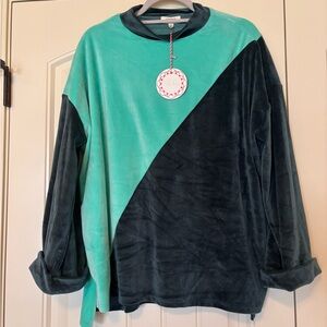 Umgee Teal and Dark Gray Top